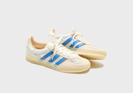 adidas Gazelle Indoor - Off White / Focus Blue / Warm Vanilla