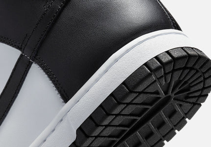 Nike WMNS Dunk High - White / Black / University Red