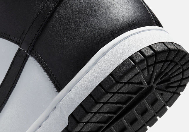 Nike WMNS Dunk High - White / Black / University Red