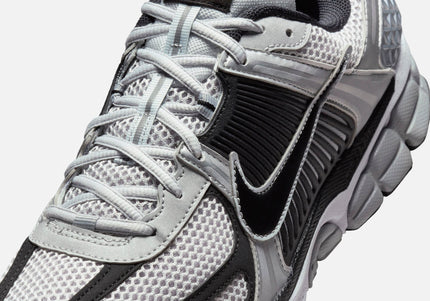 Nike Zoom Vomero 5 - Metallic Silver / Black / Pure Platinum