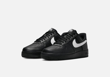 Nike Air Force 1 '07 - Black / White / Black