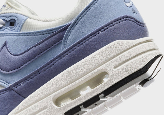 Nike WMNS Air Max 1 `87 - Sail / Light Armoury Blue / Black / Ashen Slate