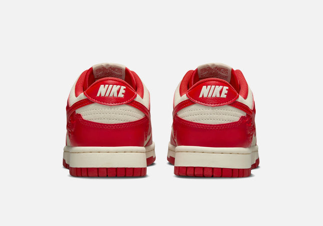 Nike WMNS Dunk Low SE - Coconut Milk / University Red / Pale Ivory