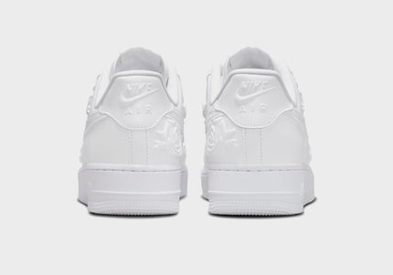 Nike WMNS Air Force 1 '07 SE - White / White / White / Black
