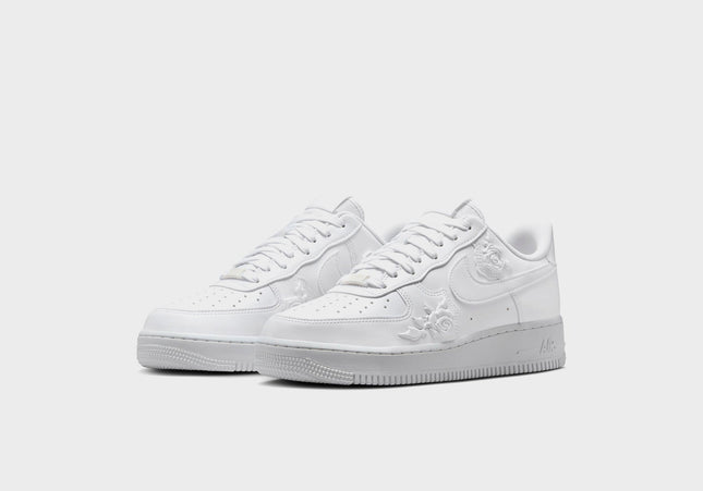 Nike WMNS Air Force 1 '07 SE - White / White / White / Black