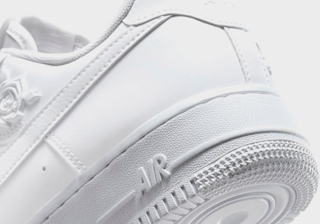 Nike WMNS Air Force 1 '07 SE - White / White / White / Black