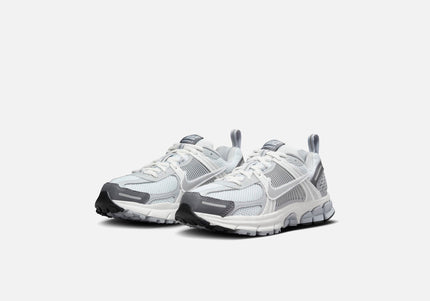 Nike GS Zoom Vomero 5 - Pure Platinum / Metallic Silver / Summit White / Dark Grey