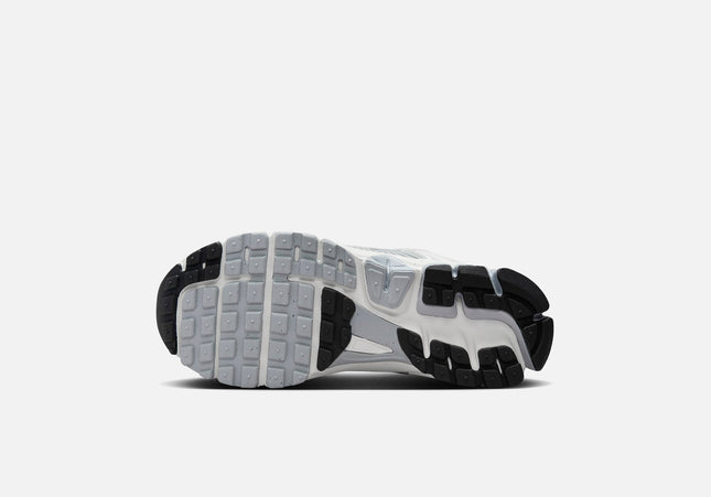 Nike GS Zoom Vomero 5 - Pure Platinum / Metallic Silver / Summit White / Dark Grey