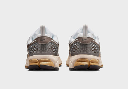Nike GS Vomero 5 - Metallic Pewter / Medium Ash / Parachute Beige
