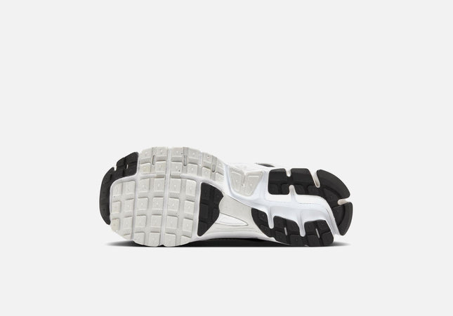 Nike GS Zoom Vomero 5 - White / Black / Platinum Tint / Metallic Platinum