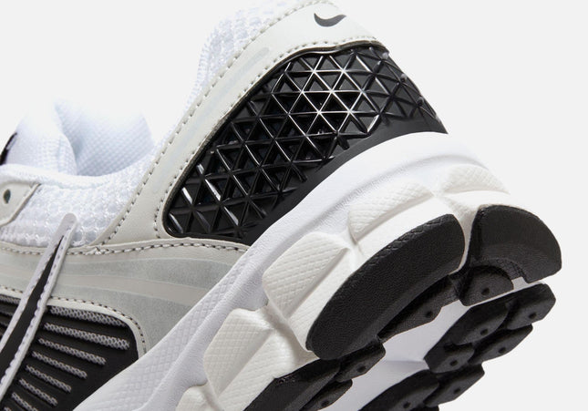 Nike GS Zoom Vomero 5 - White / Black / Platinum Tint / Metallic Platinum
