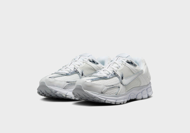 Nike WMNS Zoom Vomero 5 - Metallic White / Metallic Silver / Summit White