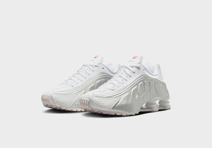 Nike Shox R4 - White / Metallic Silver / White / Bright Crimson