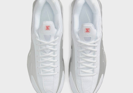 Nike Shox R4 - White / Metallic Silver / White / Bright Crimson