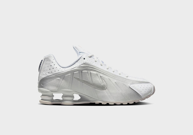 Nike Shox R4 - White / Metallic Silver / White / Bright Crimson