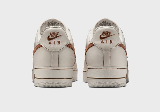 Nike Air Force 1 '07 LV8 - Ivory / Saddle Brown