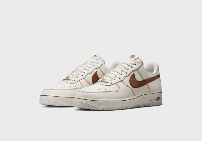Nike Air Force 1 '07 LV8 - Ivory / Saddle Brown
