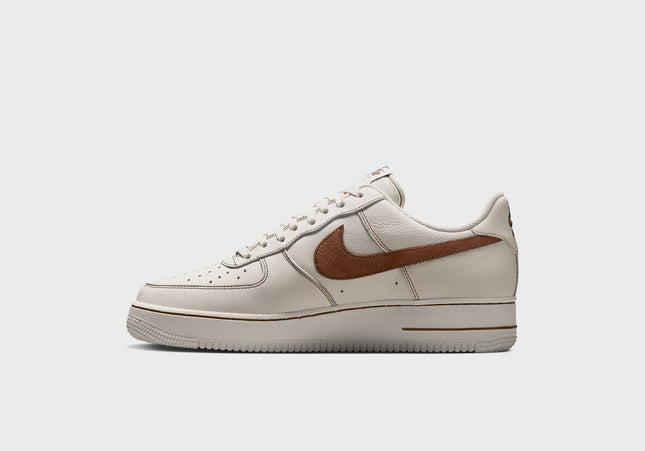 Nike Air Force 1 '07 LV8 - Ivory / Saddle Brown