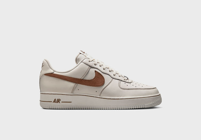 Nike Air Force 1 '07 LV8 - Ivory / Saddle Brown