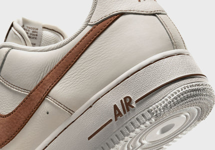 Nike Air Force 1 '07 LV8 - Ivory / Saddle Brown