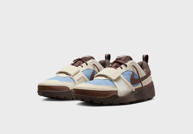 Nike x Travis Scott Nike Zoom Field Jaxx -  Leche Blue / Baroque Brown / Pale Ivory / Light Chocolate