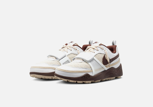 Nike x Travis Scott Jumpman Jack Zoom Field Jaxx - White / Light Chocolate