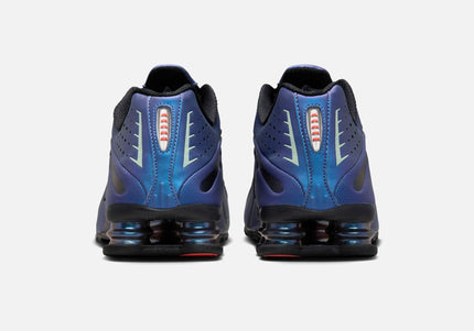 Nike Shox R4 - Black / Hot Punch