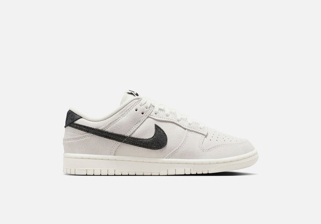 Nike Dunk Low Se - White / Black / Team Red