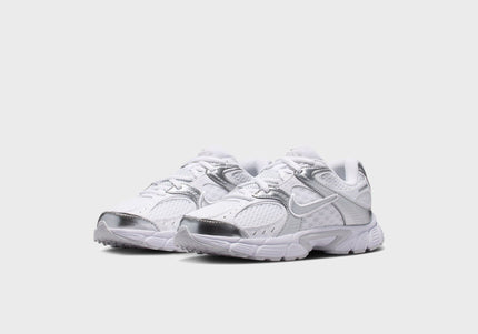 Nike GS V5 Rnr - White / Metallic Silver / Pure Platinum