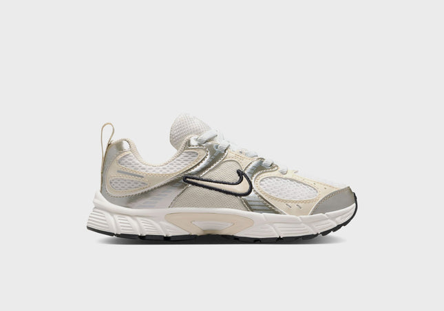 Nike PS V5 Rnr - Summit White / Light Orewood Brown / Sail / Black