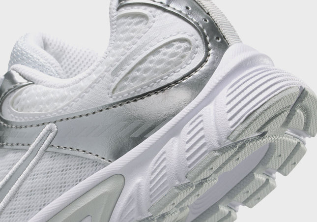 Nike PS V5 RNR - White / Metallic Silver / Pure Platinum