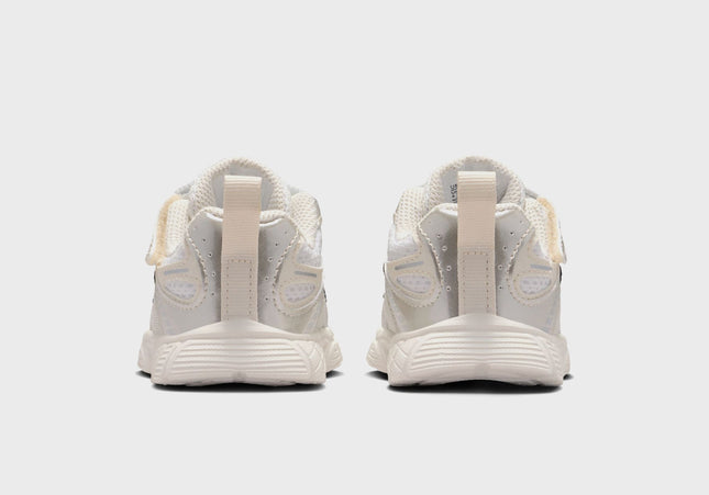 Nike TD V5 Rnr - Summit White / Light Orewood Brown / Sail / Black