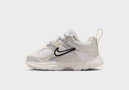 Nike TD V5 Rnr - Summit White / Light Orewood Brown / Sail / Black