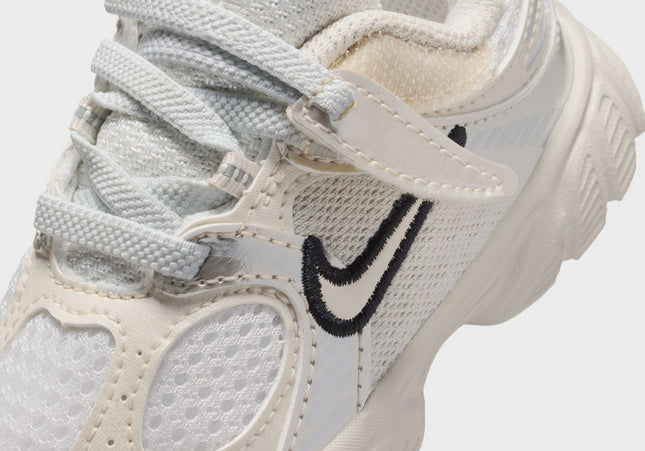 Nike TD V5 Rnr - Summit White / Light Orewood Brown / Sail / Black