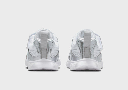 Nike TD V5 Rnr - White / Metallic Silver / Pure Platinum