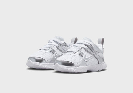 Nike TD V5 Rnr - White / Metallic Silver / Pure Platinum