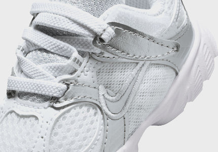Nike TD V5 Rnr - White / Metallic Silver / Pure Platinum