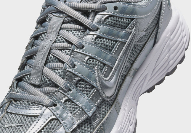 Nike GS P-6000 - Metallic / Cool Grey / White