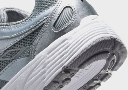 Nike GS P-6000 - Metallic / Cool Grey / White
