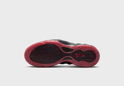 Nike Air Foamposite One - Black / Varsity Red