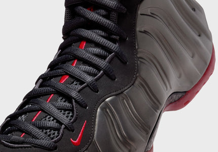 Nike Air Foamposite One - Black / Varsity Red