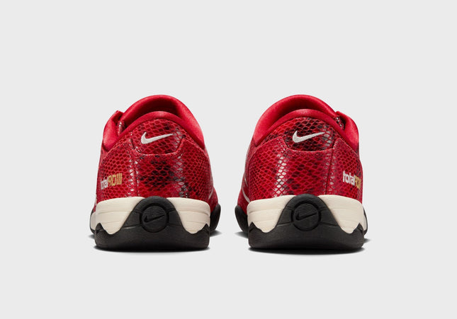 Nike WMNS T90 SE - Fire Red / Pale Ivory / Black
