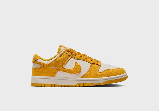 Nike WMNS Dunk Low - Pale Ivory / Dark Sulfur / Sail