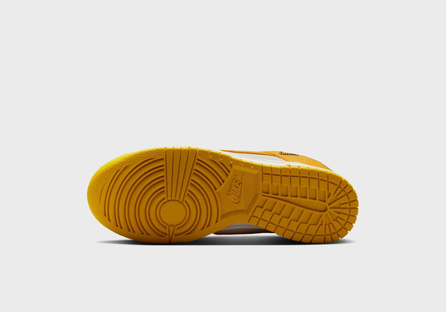 Nike WMNS Dunk Low - Pale Ivory / Dark Sulfur / Sail