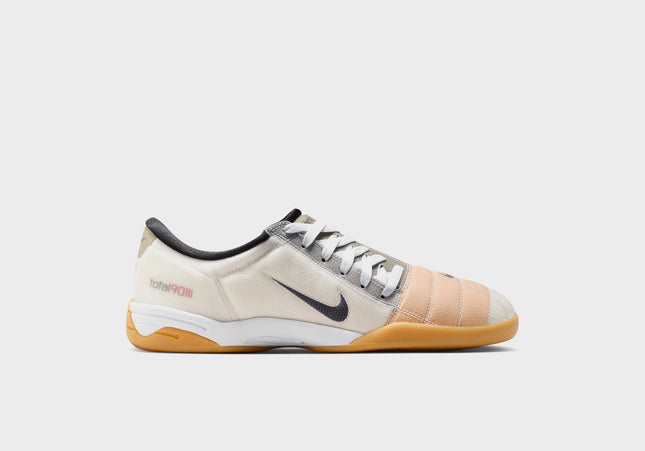 Nike Total 90 3 SP - White / Black / Gum