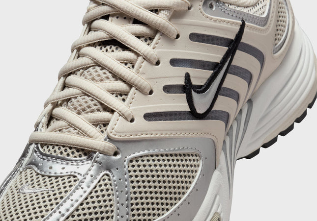 Nike WMNS Air Pegasus 2005 - Light Orewood Brown / Chrome / Summit White / Black