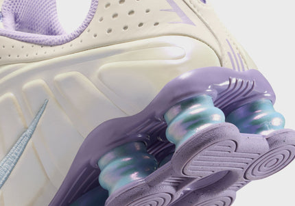 Nike GS Shox R4 - Soft Pearl / Celestine Blue / Hydrangeas
