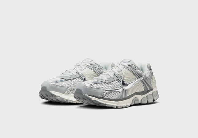 Nike Zoom Vomero 5 - Summit White / Metallic Silver