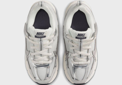 Nike PS Vomero 5 - Photon Dust / Chrome / Gridiron / Sail