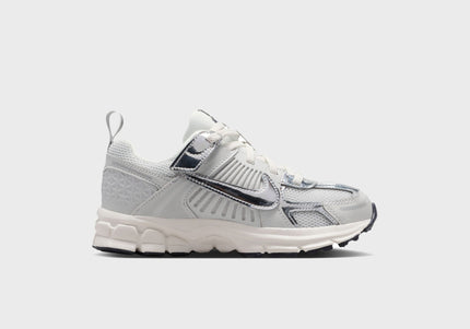 Nike PS Vomero 5 - Photon Dust / Chrome / Gridiron / Sail